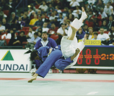 que diferencia hay entre el jiu jitsu brasileiro y el jiu jitsu tradicional